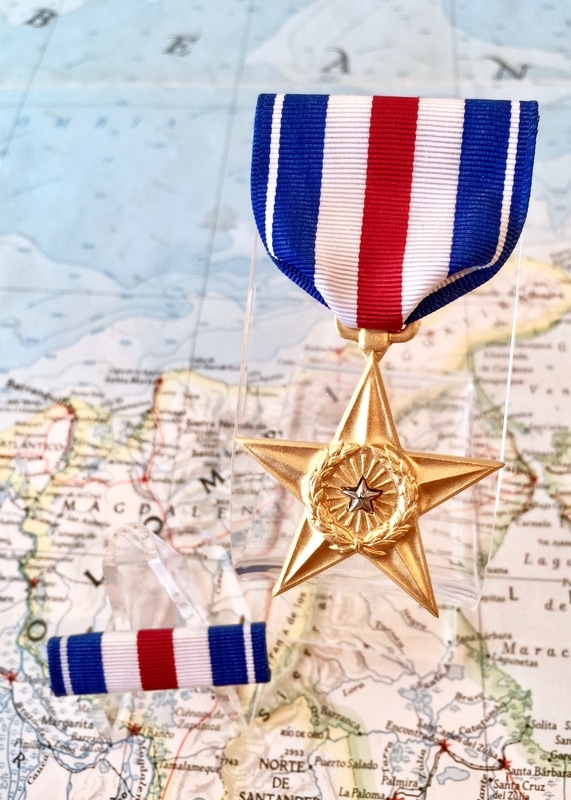 让法律为成长保驾护航——灵宝市实验中学举行公安、检察院联合法制报告会_kycom(图1)